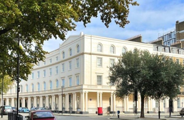 Regents Crescent, Regents Park