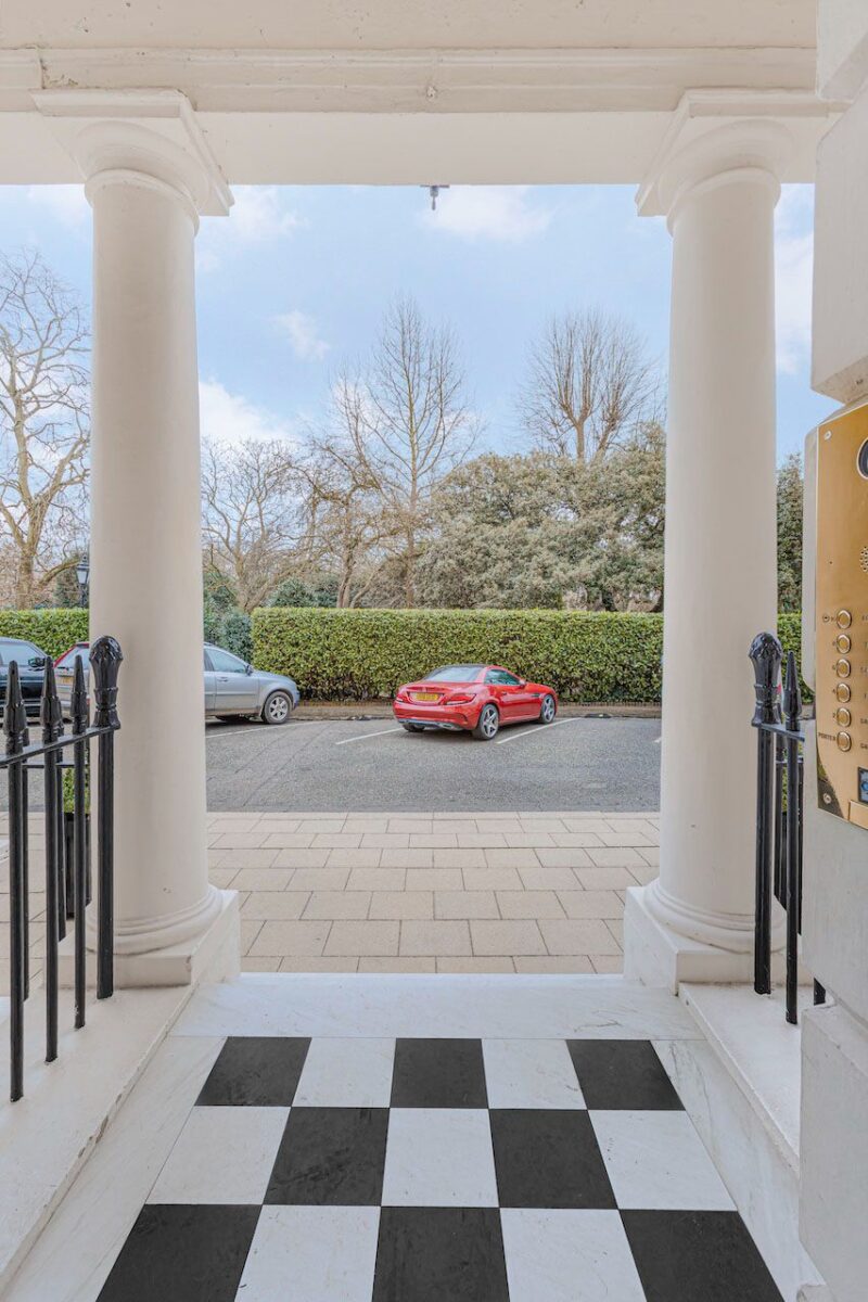 Hyde Park Gardens, London W2