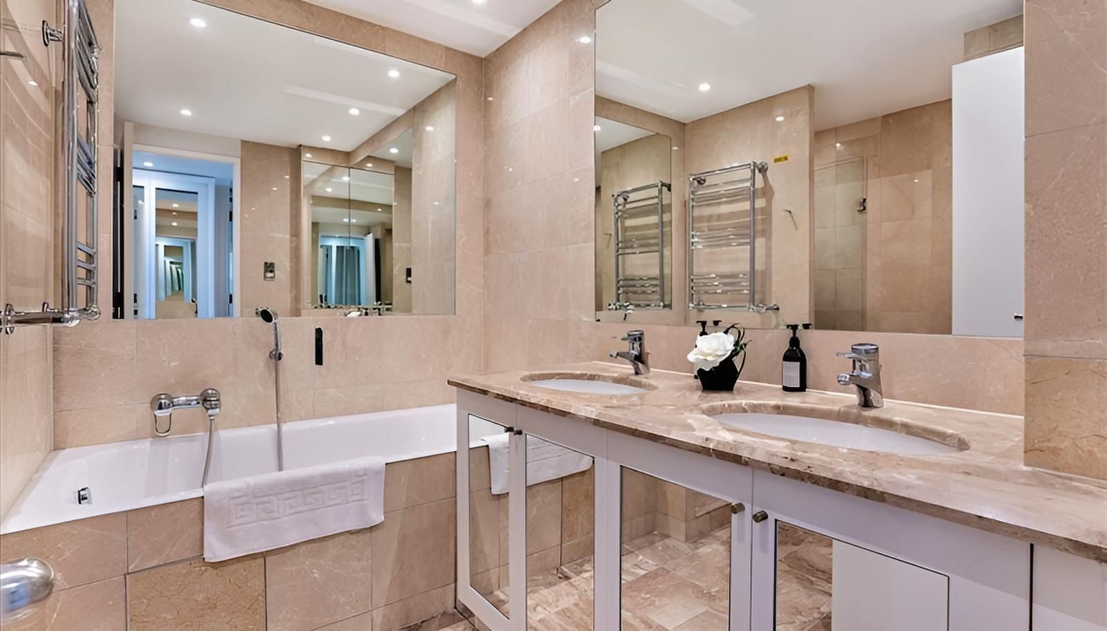 Westferry Circus, Canary Wharf, London