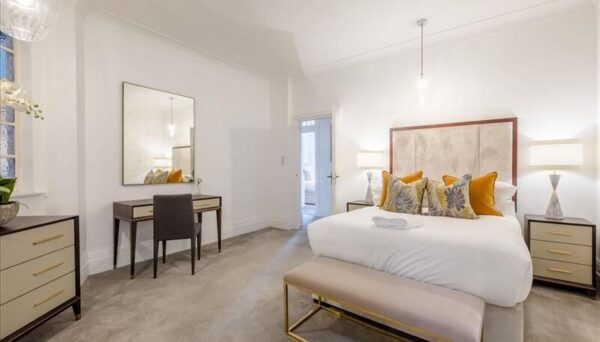 Park Road, Regents Park, London NW8