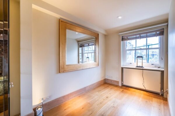 Hyde Park Square, London