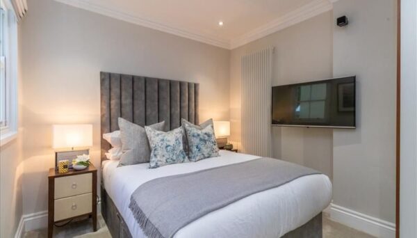 Kensington Gardens Square, London W2