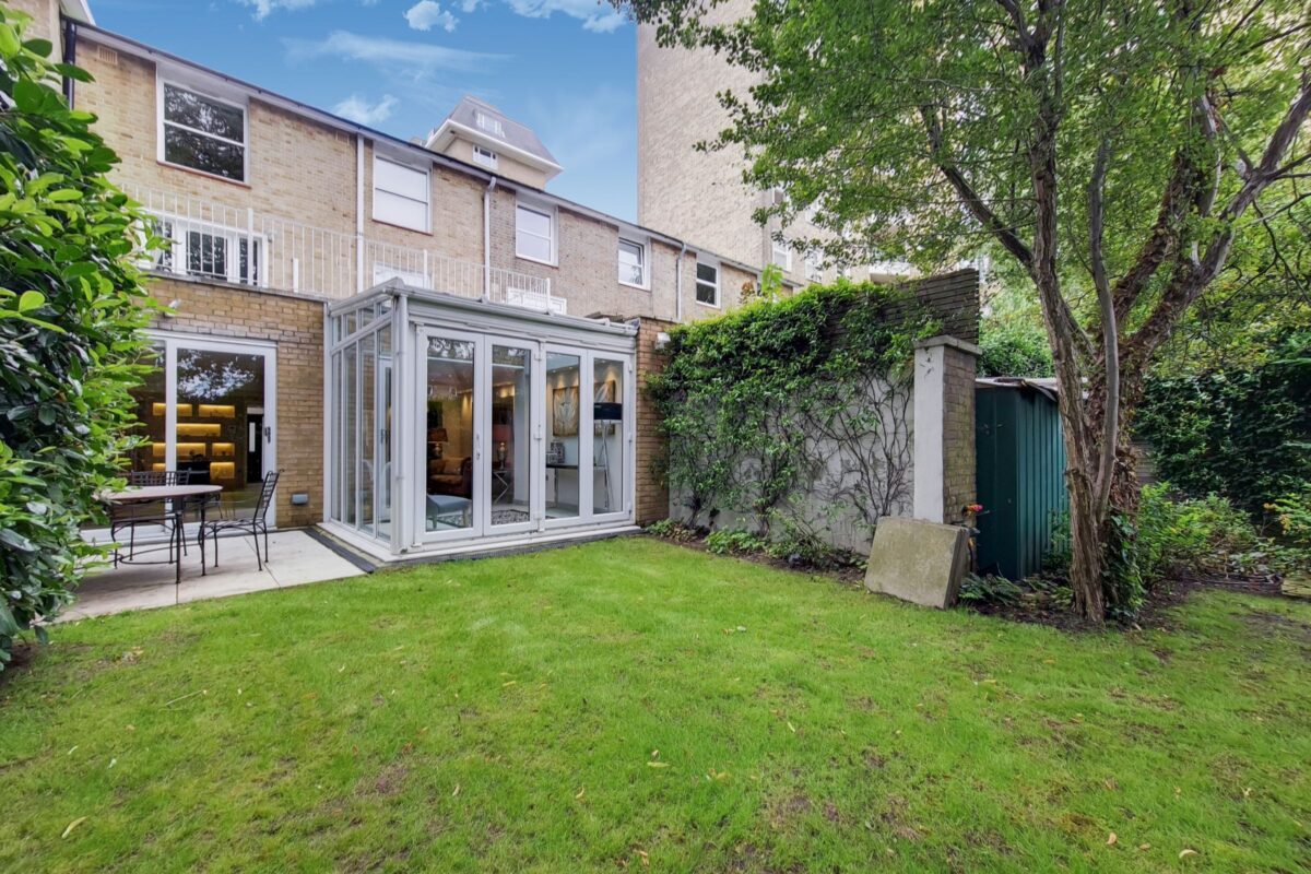 St. John's Wood Park, London NW8