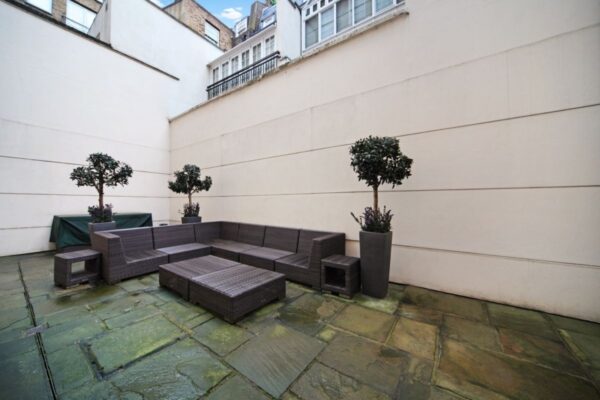 Upper Grosvenor Street, Mayfair, London W1