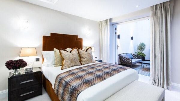 Prince Of Wales Terrace, Kensington, London W8