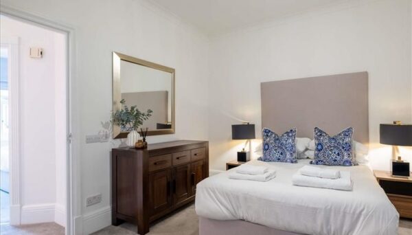 Park Road, Regents Park, London NW8